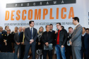 O governador Carlos Massa Ratinho Junior e o chefe da Casa Civil, Guto Silva, lançaram nesta quarta-feira (14), no Palácio Iguaçu, o programa Descomplica, iniciativa de caráter permanente do Governo do Estado para simplificar e desburocratizar a vida dos empreendedores.