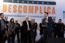 O governador Carlos Massa Ratinho Junior e o chefe da Casa Civil, Guto Silva, lançaram nesta quarta-feira (14), no Palácio Iguaçu, o programa Descomplica, iniciativa de caráter permanente do Governo do Estado para simplificar e desburocratizar a vida dos empreendedores.