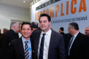 O governador Carlos Massa Ratinho Junior e o chefe da Casa Civil, Guto Silva, lançaram nesta quarta-feira (14), no Palácio Iguaçu, o programa Descomplica, iniciativa de caráter permanente do Governo do Estado para simplificar e desburocratizar a vida dos empreendedores.