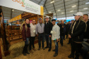 O governador Carlos Massa Ratinho Junior visita nesta quinta-feira (15), a Agroleite, realizado pela Cooperativa Castrolanda, em Castro, nos Campos Gerais. Considerado um dos maiores eventos da cadeia do leite na América, a Agroleite tem foco na tecnologia, produtividade e melhores resultados para os produtores. Castro, 15/08/2019 - Foto: Geraldo Bubniak/AEN
