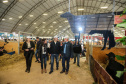 O governador Carlos Massa Ratinho Junior visita nesta quinta-feira (15), a Agroleite, realizado pela Cooperativa Castrolanda, em Castro, nos Campos Gerais. Considerado um dos maiores eventos da cadeia do leite na América, a Agroleite tem foco na tecnologia, produtividade e melhores resultados para os produtores. Castro, 15/08/2019 - Foto: Geraldo Bubniak/AEN