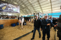 O governador Carlos Massa Ratinho Junior visita nesta quinta-feira (15), a Agroleite, realizado pela Cooperativa Castrolanda, em Castro, nos Campos Gerais. Considerado um dos maiores eventos da cadeia do leite na América, a Agroleite tem foco na tecnologia, produtividade e melhores resultados para os produtores. Castro, 15/08/2019 - Foto: Geraldo Bubniak/AEN