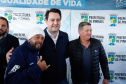 Pinhais, na Região Metropolitana de Curitiba, vai investir em construção de calçadas, compra de maquinários e reparos em escolas. O montante soma R$ 5,5 milhões e inbclui, também, a ampliação do sistema de abastecimento de água. Nesta sexta-feira (16), o governador Carlos Massa Ratinho Junior confirmou o pacote de investimento no município e destacou outras ações do Estado na Grande Curitiba.