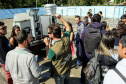 Como parte das atividades do programa de Educação Ambiental dos Portos do Paraná, alunos do 1º, 3º e 4º anos do curso técnico de Meio Ambiente do Colégio Estadual Brasílio Machado, de Antonina, tiveram nessa sexta-feira (16) uma aula prática sobre o monitoramento da qualidade do ar. Foto: Divulgação/APPA