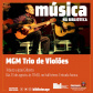 Tributo a João Gilberto é o nome do show que o MGM Trio de Violões apresenta nesta sexta-feira (23) em mais uma edição do projeto Música na Biblioteca. Formado por Murillo Da Rós, Gegê Felix e Mazzar Mazzarolo, o grupo homenageia o artista baiano, morto no mês passado, com versões instrumentais para temas como Chega de Saudade, Só Danço Samba, Wave e Garota de Ipanema, entre outros. O evento acontece no hall térreo, a partir das 17h30, com entrada gratuita. Foto: Divulgação/BPP