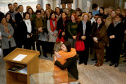 Foi aberta nesta segunda-feira (19) a mostra em comemoração aos 70 anos da Biblioteca da Procuradoria-Geral do Estado. Reunindo documentos históricos da biblioteca e da instituição, a mostra é o pontapé inicial de um trabalho de resgate da história da Procuradoria. A exposição está instalada no hall de entrada da PGE, na Rua Paula Gomes, número 145- bairro São Francisco.