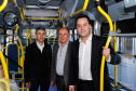 O governador Carlos Massa Ratinho Junior entregou, nesta quarta-feira (21), novos ônibus para atender o sistema de transporte coletivo da Região Metropolitana de Curitiba. Os veículos foram adquiridos por empresas que operam o sistema, em ação coordenada pela Comec.