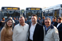 O governador Carlos Massa Ratinho Junior entregou, nesta quarta-feira (21), novos ônibus para atender o sistema de transporte coletivo da Região Metropolitana de Curitiba. Os veículos foram adquiridos por empresas que operam o sistema, em ação coordenada pela Comec.
