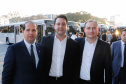 O governador Carlos Massa Ratinho Junior entregou, nesta quarta-feira (21), novos ônibus para atender o sistema de transporte coletivo da Região Metropolitana de Curitiba. Os veículos foram adquiridos por empresas que operam o sistema, em ação coordenada pela Comec.