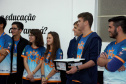 Estudantes do Colégio Estadual Padre Morelli, de Curitiba, participaram de um bate-papo com o secretário de Estado da Educação e do Esporte, Renato Feder. O grupo integra a equipe Doctors Machines, projeto de robótica desenvolvido pela escola que atualmente participa de duas grandes competições: a Olimpíada Brasileira de Robótica e a First Lego League. O secretário entregou dois kits Lego de robótica, que serão usados nas próximas etapas da First Lego League. Foto: Divulgação/SEED