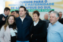 O governador Carlos Massa Ratinho Junior autorizou nesta quinta-feira (22) o início das obras do Hospital e Maternidade Dr. Paulo Fortes, em São Mateus do Sul. A iniciativa é parte do programa estadual de regionalização da Saúde, que tem como objetivo construir centros de especialidades em diversas regiões do Estado.