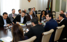 O governador Carlos Massa Ratinho Junior participou neste sábado (24), em Vitória (ES), da quarta reunião do Consórcio de Integração Sul e Sudeste (Cosud), que reúne os sete estados das duas regiões. O encontro resultou na Carta de Vitória, em que os governadores expressam apoio às reformas em curso no plano federal e às medidas econômicas essenciais ao equilíbrio fiscal da União, dos estados e dos municípios.