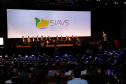 O governador Carlos Massa Ratinho Junior defendeu nesta terça-feira (27), na abertura do Salão Internacional de Avicultura e Suinocultura (Siavs), em São Paulo, que o Brasil deve reforçar a imagem de grande produtor global de alimentos e reafirmou a necessidade da industrialização da produção agropecuária para agregar mais valor aos produtos do campo.