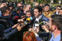 O governador Carlos Massa Ratinho Junior participa nesta sexta-feira (30) do projeto Em Frente Brasil - Programa Nacional de Enfrentamento à Criminalidade Violenta, criado pelo Ministério da Justiça e Segurança Pública no Parque São José em São José dos Pinhais. 30/08/2019 -Foto: Geraldo Bubniak/AEN