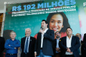 O governador Carlos Massa Ratinho Junior assinou, nesta sexta-feira (30), autorização para avanços de carreira de servidores estaduais. Foram autorizadas promoções e progressões para servidores da Educação e do Ensino Superior. 