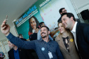 O governador Carlos Massa Ratinho Junior assinou, nesta sexta-feira (30), autorização para avanços de carreira de servidores estaduais. Foram autorizadas promoções e progressões para servidores da Educação e do Ensino Superior. 