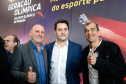 O governador Carlos Massa Ratinho Junior lançou nesta segunda-feira (2), em cerimônia no Palácio Iguaçu, o programa Geração Olímpica, que só neste ano garantirá 1.252 bolsas esportivas nas modalidades olímpicas e paralímpicas para jovens promessas, atletas de renome mundial e técnicos. A Companhia Paranaense de Energia (Copel), patrocinadora da iniciativa, investe R$ 4,75 milhões. É o maior programa de bolsa-atleta do País, em nível estadual.