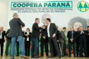 O governador Carlos Massa Ratinho Junior lançou nesta terça-feira (3), no Palácio Iguaçu, o Programa de Apoio ao Cooperativismo da Agricultura Familiar no Paraná - Coopera Paraná