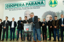 O governador Carlos Massa Ratinho Junior assinou nesta terça-feira (3) decreto regulamentando a Lei 16.751/10, que institui a alimentação escolar orgânica em todo o sistema estadual de ensino do Paraná. O objetivo é incluir alimentos orgânicos gradualmente na alimentação dos alunos das mais de 2 mil escolas estaduais, até chegar a 100% da merenda em 2030. Parte da produção virá da agricultura familiar.