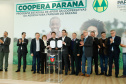 O governador Carlos Massa Ratinho Junior assinou nesta terça-feira (3) decreto regulamentando a Lei 16.751/10, que institui a alimentação escolar orgânica em todo o sistema estadual de ensino do Paraná. O objetivo é incluir alimentos orgânicos gradualmente na alimentação dos alunos das mais de 2 mil escolas estaduais, até chegar a 100% da merenda em 2030. Parte da produção virá da agricultura familiar.