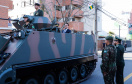 Aproximadamente 20 mil pessoas acompanharam neste sábado (7), em Curitiba, o desfile cívico-militar que comemora os 197 anos da Proclamação da Independência, segundo estimativas da Polícia Militar do Paraná. O governador Carlos Massa Ratinho Junior assistiu a solenidade de 7 de Setembro na Avenida Cândido de Abreu, acompanhado de sua família, do comandante da 5ª Divisão do Exército, general de divisão José Russo Assumpção Delgado, do vice-governador Darci Piana e de diversas autoridades.