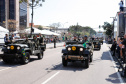 Aproximadamente 20 mil pessoas acompanharam neste sábado (7), em Curitiba, o desfile cívico-militar que comemora os 197 anos da Proclamação da Independência, segundo estimativas da Polícia Militar do Paraná. O governador Carlos Massa Ratinho Junior assistiu a solenidade de 7 de Setembro na Avenida Cândido de Abreu, acompanhado de sua família, do comandante da 5ª Divisão do Exército, general de divisão José Russo Assumpção Delgado, do vice-governador Darci Piana e de diversas autoridades.