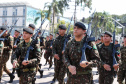Aproximadamente 20 mil pessoas acompanharam neste sábado (7), em Curitiba, o desfile cívico-militar que comemora os 197 anos da Proclamação da Independência, segundo estimativas da Polícia Militar do Paraná. O governador Carlos Massa Ratinho Junior assistiu a solenidade de 7 de Setembro na Avenida Cândido de Abreu, acompanhado de sua família, do comandante da 5ª Divisão do Exército, general de divisão José Russo Assumpção Delgado, do vice-governador Darci Piana e de diversas autoridades.