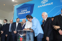 O governador Carlos Massa Ratinho Junior anunciou nesta segunda-feira (9) a expansão do programa que viabiliza instalação de caixas d'água em casas de famílias em situação de vulnerabilidade social. Participaram: secretários da Justiça, Família e Trabalho, Ney Leprevost; da Saúde, Beto Preto; presidente da Sanepar, Claudio Stabile; deputados estaduais; prefeitos; entre outras autoridades.Curitiba, 09-09-19.Foto: Arnaldo Alves / AEN.