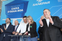 O governador Carlos Massa Ratinho Junior anunciou nesta segunda-feira (9) a expansão do programa que viabiliza instalação de caixas d'água em casas de famílias em situação de vulnerabilidade social. Participaram: secretários da Justiça, Família e Trabalho, Ney Leprevost; da Saúde, Beto Preto; presidente da Sanepar, Claudio Stabile; deputados estaduais; prefeitos; entre outras autoridades.Curitiba, 09-09-19.Foto: Arnaldo Alves / AEN.