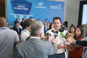 O governador Carlos Massa Ratinho Junior anunciou nesta segunda-feira (9) a expansão do programa que viabiliza instalação de caixas d'água em casas de famílias em situação de vulnerabilidade social. Participaram: secretários da Justiça, Família e Trabalho, Ney Leprevost; da Saúde, Beto Preto; presidente da Sanepar, Claudio Stabile; deputados estaduais; prefeitos; entre outras autoridades.Curitiba, 09-09-19.Foto: Arnaldo Alves / AEN.