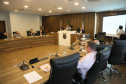 Representantes da Secretaria de Estado da Agricultura e do Abastecimento, do Instituto Paranaense de Assistência Técnica e Extensão Rural (Emater) e da Agência de Defesa Agropecuária do Paraná (Adapar) discutiram nesta segunda-feira (09), em audiência pública na Assembleia Legislativa, formas de ajudar os pequenos produtores de leite do Estado