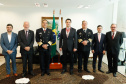 O governador Carlos Massa Ratinho Junior foi condecorado nesta terça-feira (10) com a medalha da Ordem do Mérito Naval no Grau de Grande Oficial. A honraria foi concedida pelo presidente da República, Jair Messias Bolsonaro. A medalha tem a finalidade de agraciar militares da Marinha e personalidades civis e militares, brasileiras ou estrangeiras, que prestaram relevantes serviços à corporação. Foto: Rodrigo Felix Leal/AEN