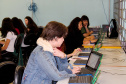 Estudantes de diversas escolas estaduais do Paraná participaram de preparações presenciais para o desafio Change the Game, projeto de programação do Google Play apoiado pela Secretaria de Estado da Educação e do Esporte e exclusivo para garotas. Foto: Divulgação/SEED