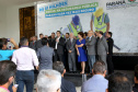 O governador Carlos Massa Ratinho Junior confirmou nesta quarta-feira (18) investimentos do Estado em pacote de obras da área da Segurança Pública. Serão construídas cadeias públicas em Foz do Iguaçu, Londrina, Ponta Grossa e Guaíra e delegacias em Araucária, Almirante Tamandaré e Colombo. A solenidade foi no Palácio Iguaçu, com a presença do secretário da Segurança Pública, Romulo Marinho Soares. Curitiba,18/09/2019 Foto:Jaelson Lucas / AEN