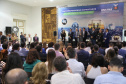 A estrutura da administração pública estadual recebeu nesta quarta-feira (18) o reforço de 100 novos servidores, que passam a integrar o Quadro Próprio do Poder Executivo. Em cerimônia no Palácio Iguaçu, o vice-governador Darci Piana deu posse a administradores, economistas, contadores e técnicos administrativos que passaram em concurso público feito em 2017. Outros 41 candidatos aprovados devem tomar posse em breve. 18/09/2019. Foto: José Fernando Ogura/AEN