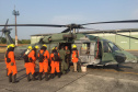 A atuação que os bombeiros paranaenses tiveram na Amazônia, integrando a Operação Verde Brasil, do Ministério da Defesa, será valiosa para os trabalhos no Paraná, em favor da população do Estado. “Nossa experiência na Amazônia nos prepara para o trabalho que faremos no nosso Estado”, avalia o tenente-coronel Fernando Raimundo Schunig, comandante da equipe paranaense e do 3º Comando Regional dos Bombeiros, sediado em Cascavel (Oeste). Foto: Divulgalção/PMPR