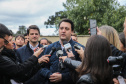O governador Carlos Massa Ratinho Junior participa nesta segunda-feira (23) do plantio de árvores no Colégio Estadual Professora Maria Gai Grendel, no bairro Caximba, em Curitiba. O evento marcará o início do programa Paraná mais Verde, que vai incentivar o plantio de mudas de árvores nativas em todo o Estado. 23/09/2019 - Foto: Geraldo Bubniak/AEN