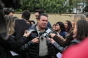 O governador Carlos Massa Ratinho Junior participa nesta segunda-feira (23) do plantio de árvores no Colégio Estadual Professora Maria Gai Grendel, no bairro Caximba, em Curitiba. O evento marcará o início do programa Paraná mais Verde, que vai incentivar o plantio de mudas de árvores nativas em todo o Estado. 23/09/2019 - Foto: Geraldo Bubniak/AEN