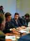 Prefeitos, empresários e deputados que representam municípios das regiões Sudoeste e Oeste participaram nesta segunda-feira (23) de reunião com o chefe da Casa Civil, Guto Silva, e o secretário de Infraestrutura e Logística, Sandro Alex, para tratar da reativação do aeroporto de Cruzeiro do Iguaçu. Foto: Divulgação/Casa Civil
