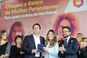 O governador Carlos Massa Ratinho Junior apresentou nesta terça-feira (24), no Palácio Iguaçu, em Curitiba, o Programa Banco da Mulher Paranaense. Participaram: vice-governador, Darci Piana; secretários:da Fazenda, Renê Garcia Junior; Chefe da Casa Civil, Guto Silva; presidente da Fomento Paraná, Heraldo Alves das Neves; deputados; entre outros. N/F: Primeira Dama do Estado, Luciana Saito Massa.Curitiba, 24-09-19.Foto: Arnaldo Alves / AEN.