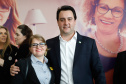 O governador Carlos Massa Ratinho Junior apresentou nesta terça-feira (24) o programa Banco da Mulher Paranaense, iniciativa do Governo do Estado para incentivar o empreendedorismo feminino em todos os setores econômicos, visando gerar mais emprego e renda no Estado.