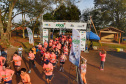 Os Jogos de Aventura e Natureza – Etapa Lindeiros vão colorir o céu de Foz do Iguaçu neste sábado (28). A programação de abertura da competição terá início às 16 horas, no Gramadão da Vila A, com o show de Sandami e A Banda que Voa, em espetáculo que mistura música e circo a 40 metros de altura. Também haverá outras atividades, como balonismo e parede de escalada, tudo gratuito e aberto ao público.Foto: Denis Ferreira Netto/SEDEST