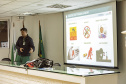 A empresa pública Portos do Paraná finalizou, esta semana, a integração de 28 novos empregados públicos habilitados nos concursos de 2016 e 2017. Todos eles receberam orientações sobre a história dos portos de Paranaguá e Antonina, perímetro do porto organizado, movimentações de cargas, operações, rotinas, situação jurídica da empresa, segurança no trabalho e preservação do meio ambiente, atribuições das diversas áreas. 