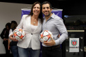 A etapa paranaense da Copa do Mundo dos Refugiados e Migrantes 2019 foi lançada oficialmente nesta sexta-feira (27), no Palácio das Araucárias, em Curitiba. O evento é promovido pela ONG África do Coração, com apoio institucional do Governo do Paraná, por meio da Secretaria da Justiça, Família e Trabalho; da Agência da ONU para Refugiados (Acnur) e da Organização Internacional para as Migrações (OIM).  Foto: Divulgação/SEJUF