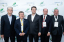 O governador Carlos Massa Ratinho Junior participou nesta segunda-feira (30), em Curitiba, da abertura do Congresso Mundial da União Internacional de Organizações de Pesquisa Florestal (IUFRO, da sigla em inglês). Esta é a 25ª edição do evento e a primeira vez que acontece na América Latina, reunindo cerca de 3,2 mil pesquisadores, de 114 países.