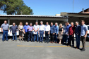 O Governo do Estado entregou nesta terça-feira (1) cinco veículos caminhonete, acompanhados de kits de equipamentos para modernização das centrais públicas de abastecimento. Nesta etapa, foram beneficiados os municípios de Rebouças, Dois Vizinhos, Palmas, Salgado Filho e Cruzeiro do Sul, totalizando 44 municípios beneficiados. Foto; Divulgação/SEAB