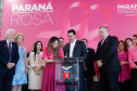 O Paraná deu início à mobilização do Outubro Rosa. Neste ano, as ações de prevenção e promoção do cuidado integral da saúde das mulheres serão levadas a 43 municípios. Elas fazem parte da campanha Paraná Rosa, lançada nesta terça-feira (1º), no Palácio Iguaçu, pelo governador Carlos Massa Ratinho Junior e pela primeira-dama Luciana Saito Massa.
