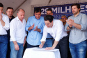 Londrina e outros sete municípios do Norte do Paraná terão R$ 29,8 milhões para fazer investimentos em escolas, ruas, centro cultural e compra de equipamentos. O governador Carlos Massa Ratinho Junior esteve nesta quinta-feira (03) em Londrina, onde recebeu os prefeitos e autorizou as licitações e homologações dos projetos.