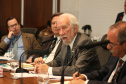 O vice-governador Darci Piana, durante reunião ordinária do Conselho Nacional dos Secretários de Estado da Justiça, da Cidadania, Direitos Humanos e Administração Penitenciária (Consej), no Gabinete de Gestão e Informações (GGI), no Palácio Iguaçu.
Foto: Camila Tonetti/Vice-givernadoria