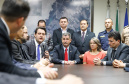 O governador Carlos Massa Ratinho Junior e o ministro da Justiça e Segurança Pública, Sergio Moro,  durante reunião com o prefeito de São José dos Pinhais, Toninho Fenelon, e os comandos das equipes de segurança da União, estados e município que atuam em conjunto no projeto-piloto iniciado pelo Ministério em 30 de agosto. 